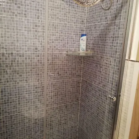 Luminoso Apartamento Con Parking Apartamento *